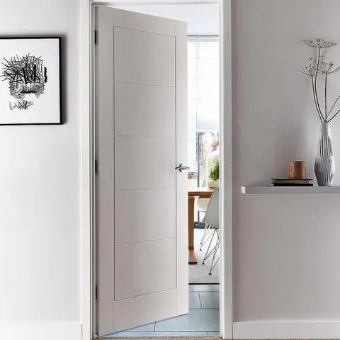Linear Moulded White internal door